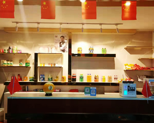 �k������